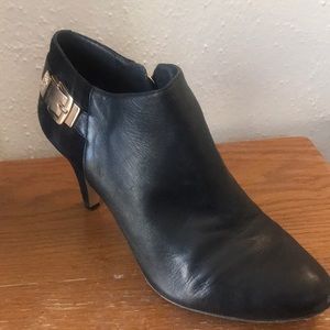 Vince Camuto leather heels